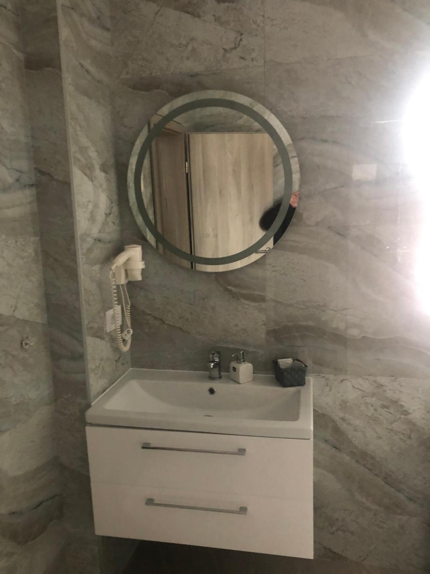 Sub Cetate Otel Rîşnov Dış mekan fotoğraf