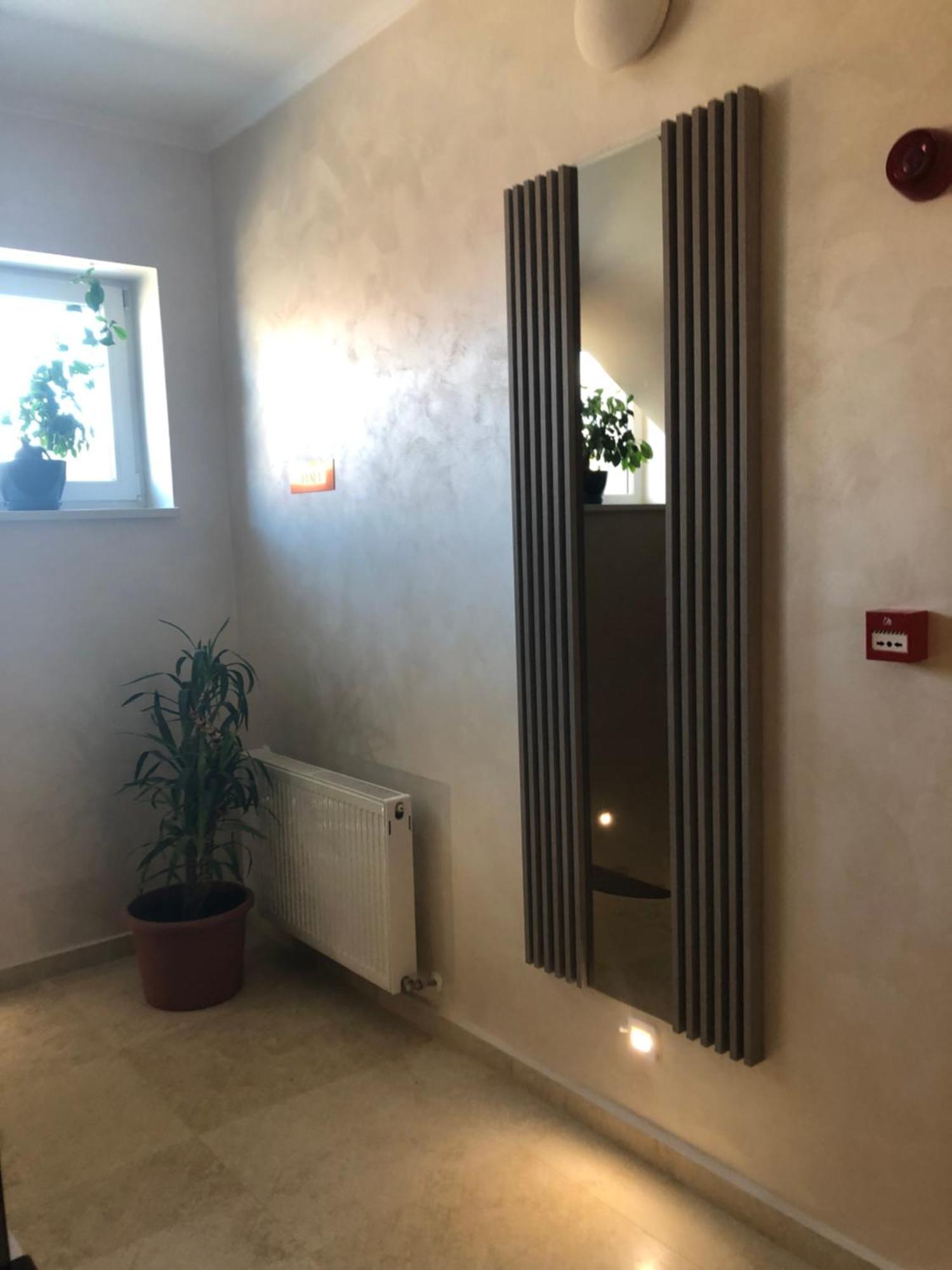 Sub Cetate Otel Rîşnov Dış mekan fotoğraf